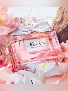 Miss Dior Eau de Parfum 50 ml Pink Bottle with Silver Bow NWT